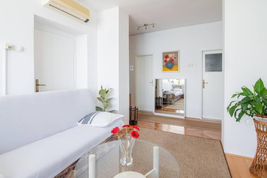 Apartma Milena โคเปร์ ภายนอก รูปภาพ